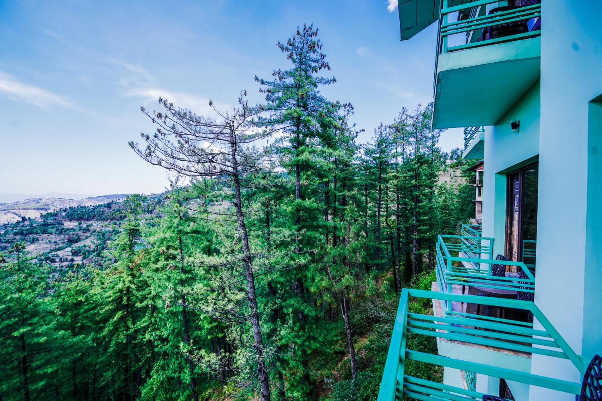 Aachman Nature Valley Resort Mashobra By Naina Staycation- Private Parking - Balcony And Valley View Rooms Simlá Kültér fotó